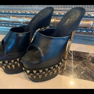 Gently Used Pleaser Gun Heels Size 8...